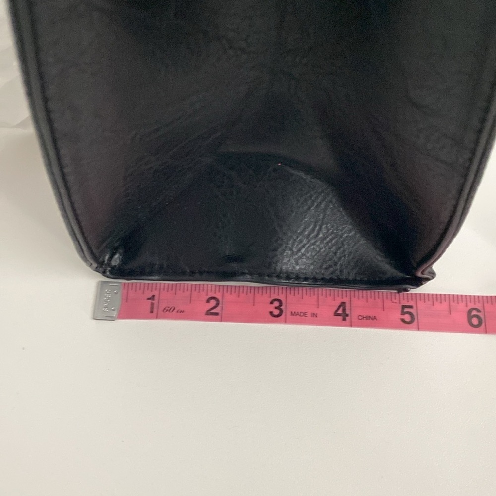 Wrangler Carry All Tote/Crossbody Black - Picture 14 of 14